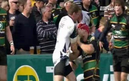 La fourchette de Mark Cueto lui coute 9 semaines de suspension