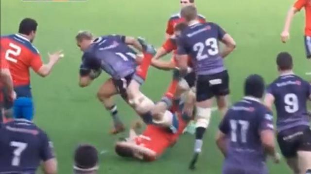 VIDEO. Pro 12 - Quand l'ailier Hanno Dirksen met le n°8 Jack O'Donoghue sur les fesses