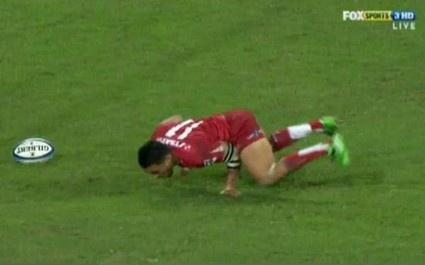 Digby Ioane place un break dance pour fêter son essai