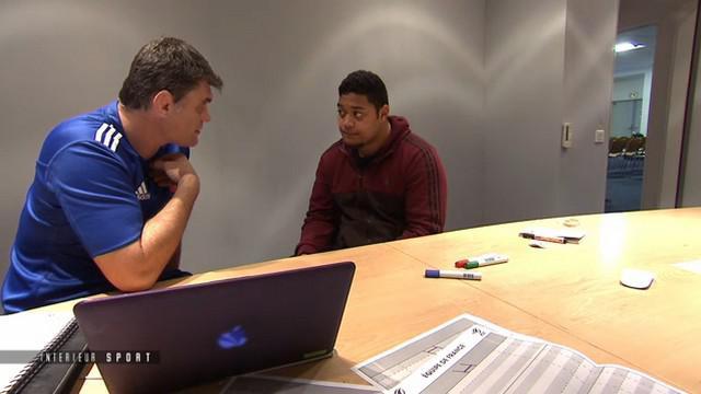 Coqs en stock ou les coulisses des Bleuets par Intérieur Sport.