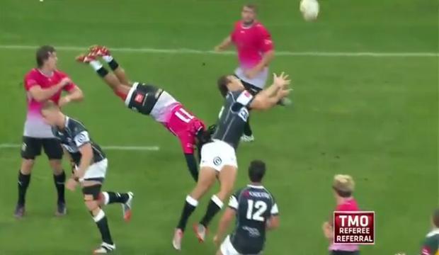 Currie Cup. Rosko Speckman s’envole pour un salto avant.