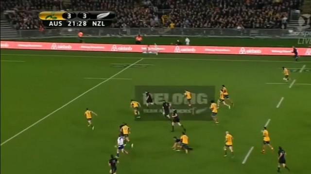 VIDEO. Bledisloe Cup. Le talonneur All Black Dane Coles enfume les Wallabies sur 40 mètres