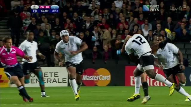 Coupe du monde. Levani Botia a laissé sa carte de visite à son adversaire.