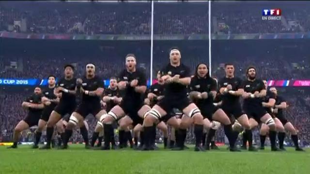 Coupe du monde. Le haka des All Blacks face à l'Afrique du Sud. 