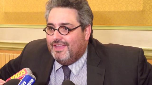 INSOLITE. Le maire de Clermont-Ferrand se lâche contre les supporters du RCT sur Twitter