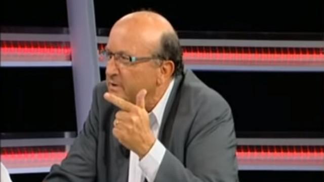 Pierre Salviac veut dissoudre la Ligue Nationale de rugby. 