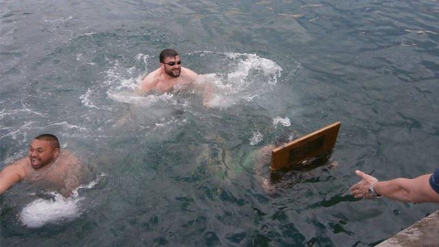 Rugby amateur : Sète est champion et le fête comme il se doit.