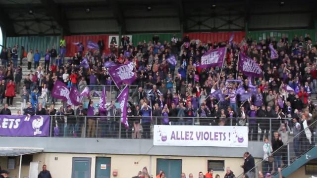 VIDEO. Fédérale 1 : l'intense moment de communion entre les joueurs de Bourg-en-Bresse et leur fidèle public