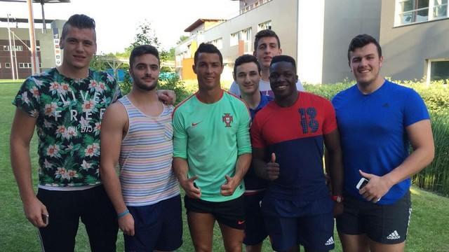 Les U20 du Pôle France avec CR7. Crédit photo : @dany_brennan