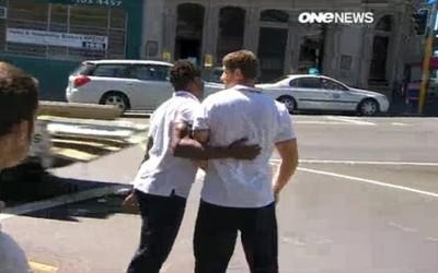 Pascal Pape accusé de cracher sur un journaliste