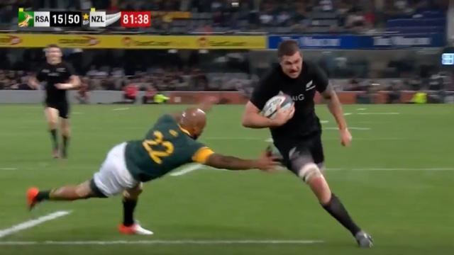 Les All Blacks roulent sur les Springboks pour leur 17ème victoire de rang.