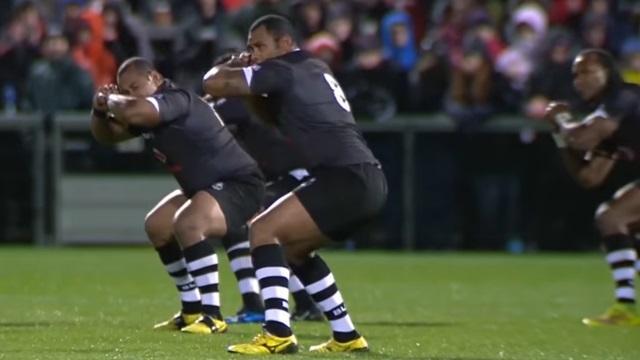 Les Fidji affrontent l'Angleterre.