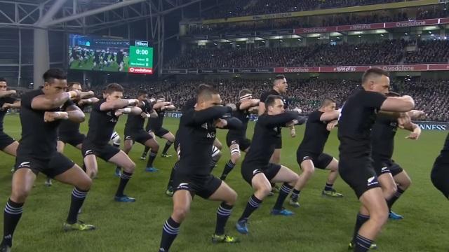Mais au fait, pourquoi les All Blacks jouent-ils en noir ?