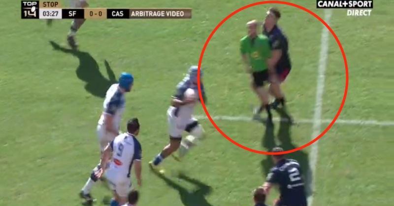 VIDÉO. Top 14 - Stade Français : Alexandre Flanquart percute M. Ruiz dans le dos et reçoit un carton jaune