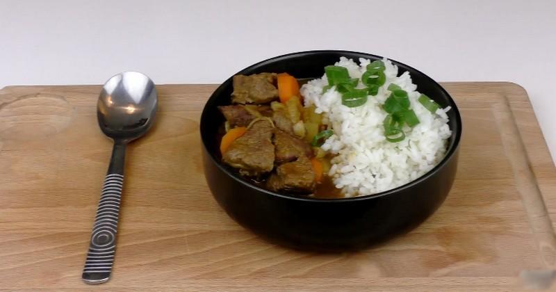 Quels plats japonais pourraient remplacer le traditionnel poulet-pâtes ?