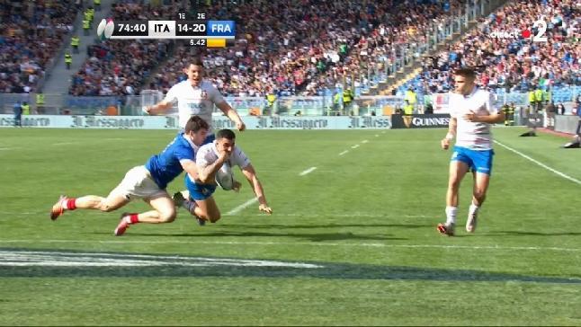 Le XV de France s'impose face à l'Italie.