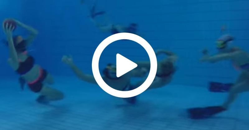 Rugby subaquatique, première !