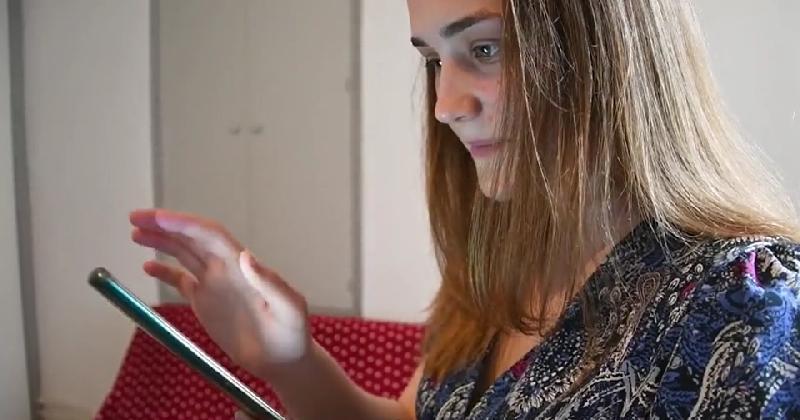 Yevheniia attend le retour de son conjoint Davyd, joueur de rugby d’Orthez, dans l’hexagone.