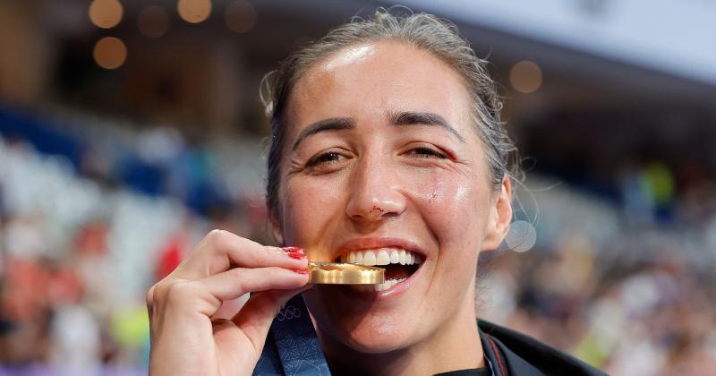Après son sacre aux Jeux Olympiques de Paris 2024, la Néo-Zélandaise Sarah Hirini avoue qu’elle a joué gravement blessée en finale. (Mike Lee - World Rugby)