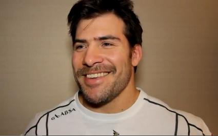 Schalk Brits suspendu trois semaines pour son crochet sur Farrell