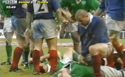 FLASHBACK. 1999 - La tartine au passage de Philippe Benetton sur Keith Wood