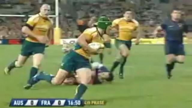 FLASHBACK VIDEO. 2009. Matt Giteau punit l'indiscipline du XV de France