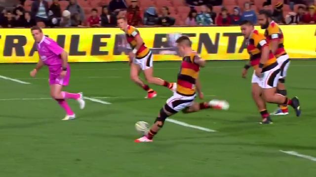 ITM Cup. Albert Nikoro passe une pénalité de 60m.