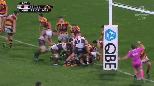 ITM Cup. Ben Tameifuna met un gros tampon à l’arbitre.